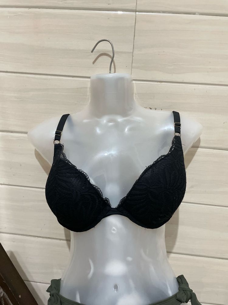36D PRIMARK Black Lace Bra
