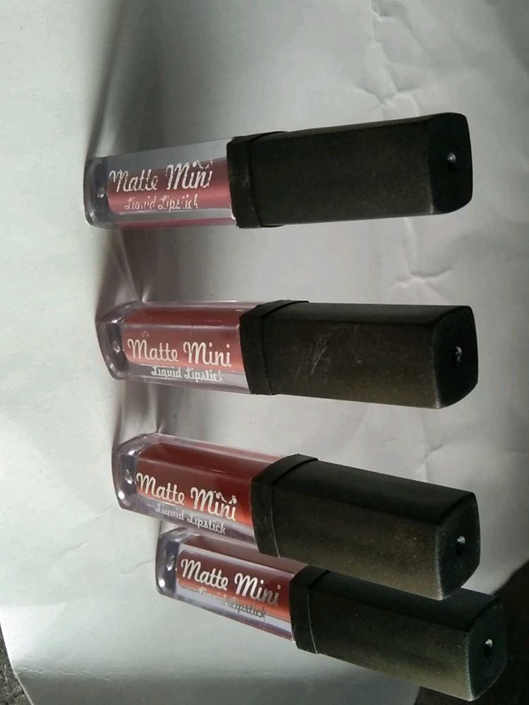 💄4 nude Matte Mini Liquid Lipsticks Set