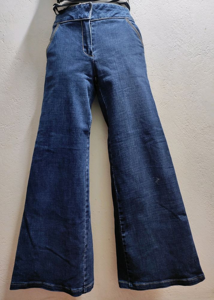 Flared Jeans