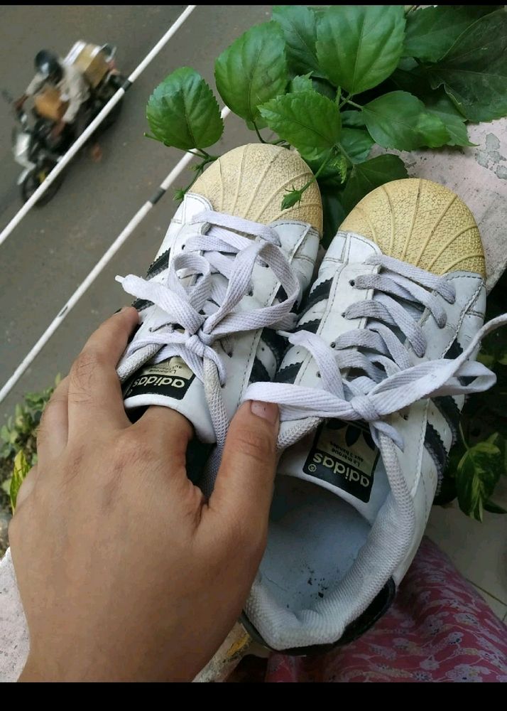ADIDAS SUPERSTAR
