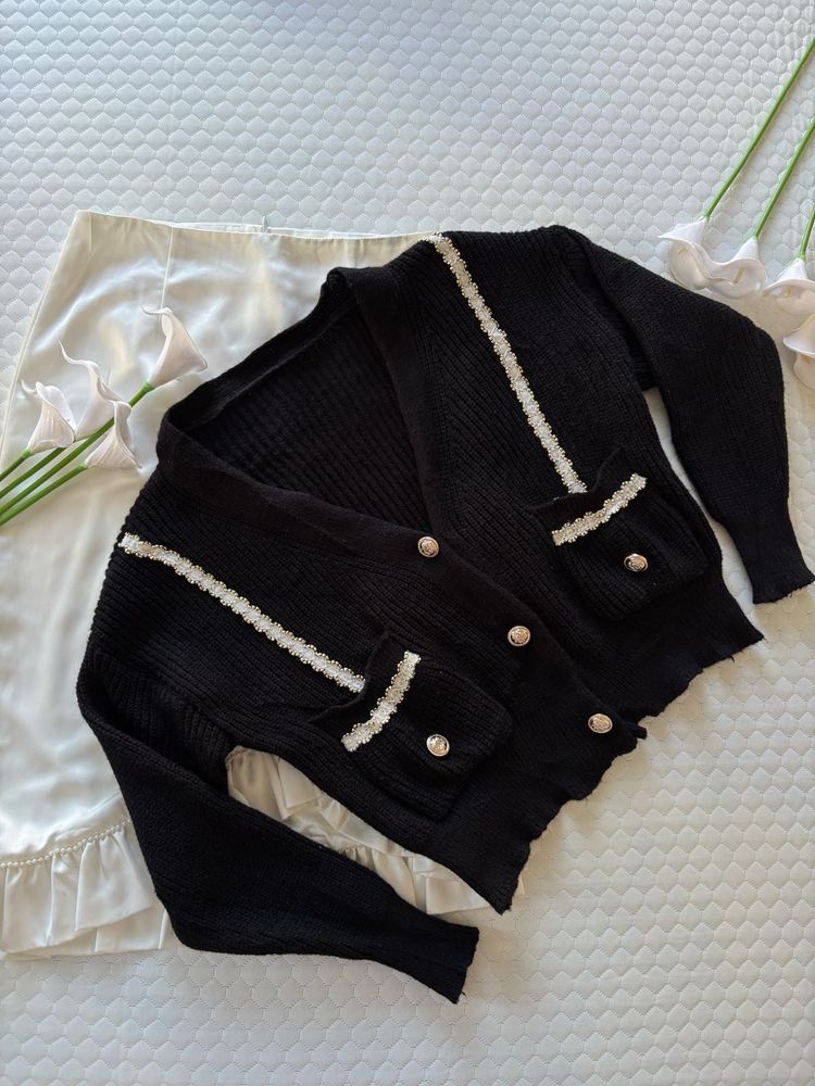 Chic Black Knit Cardigan