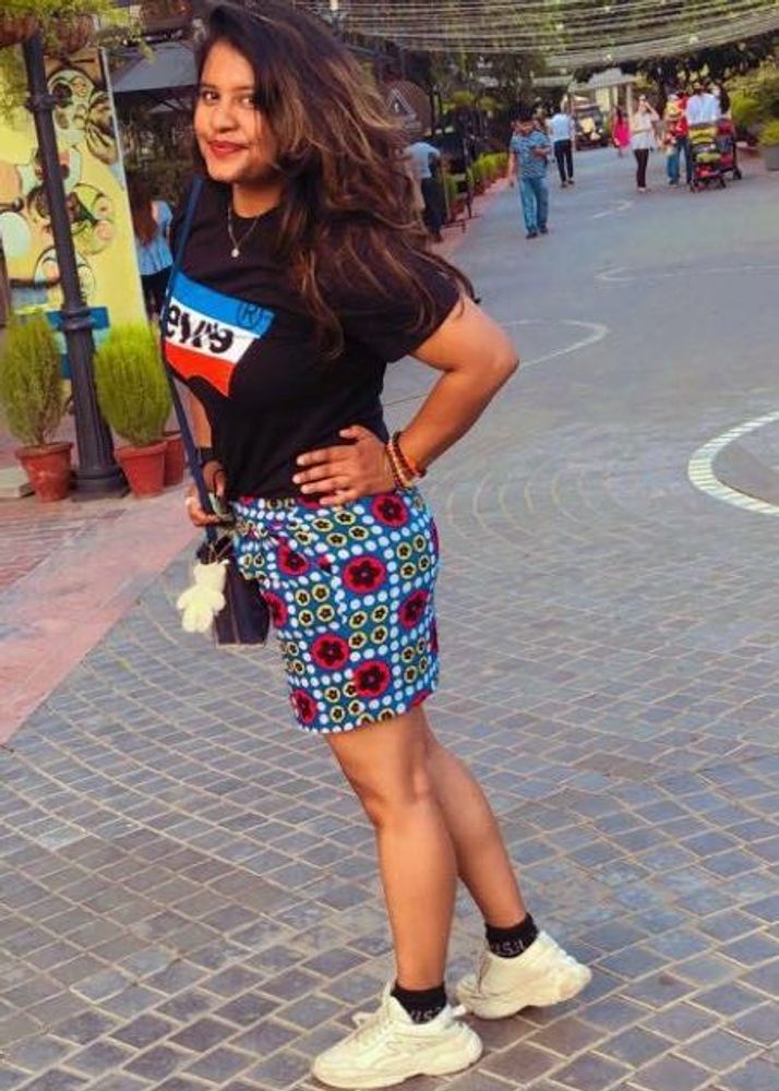 Cute Strechable Skirt with Pockets