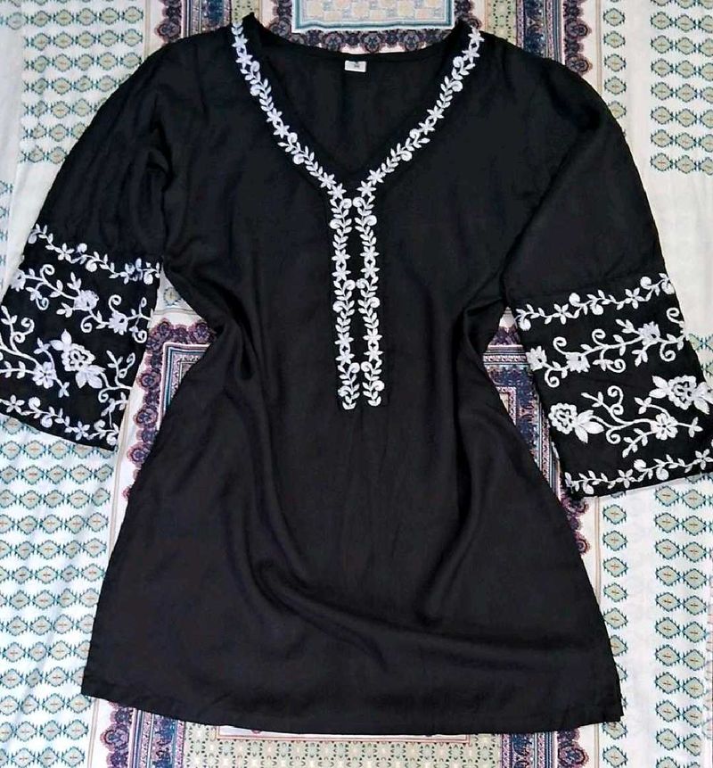 Black embroidered kurti