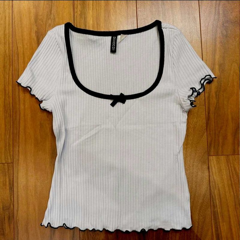 H&amp;M Ribbed Bow-detail Top