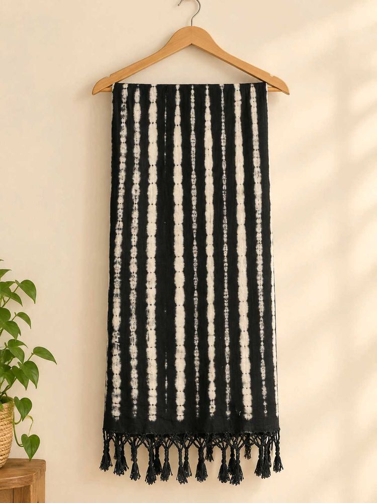 Stylish Black &amp; White Striped Dupatta
