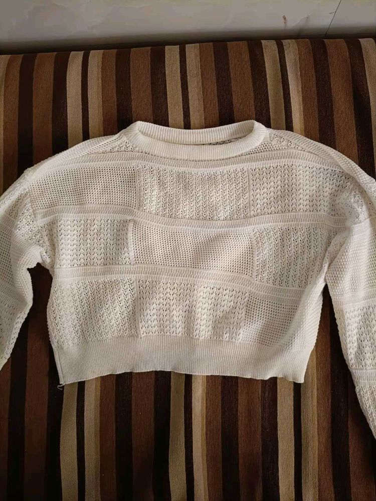 Cropped Knit Sweater - Stylish &amp; Comfy