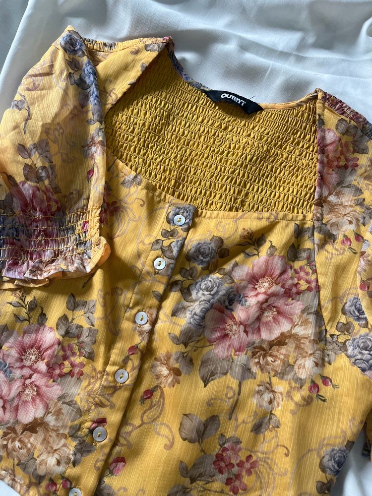 Outryt By Ajio Floral Crop Top