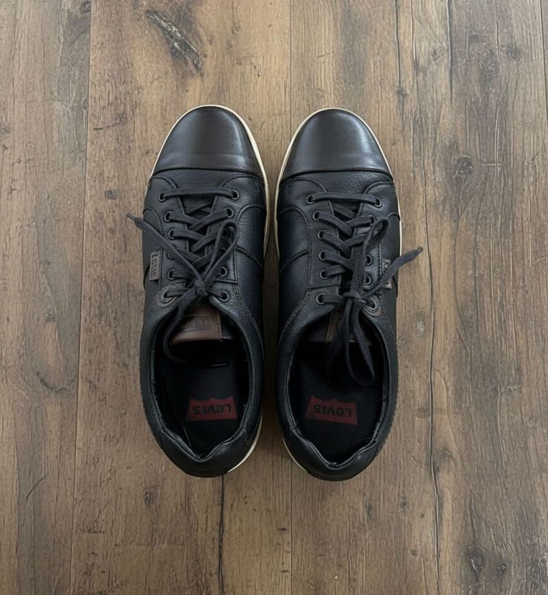 Levi's Black Casual Sneakers