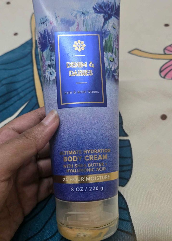 Bath &amp; Body Works Denim &amp; Daisies Bod