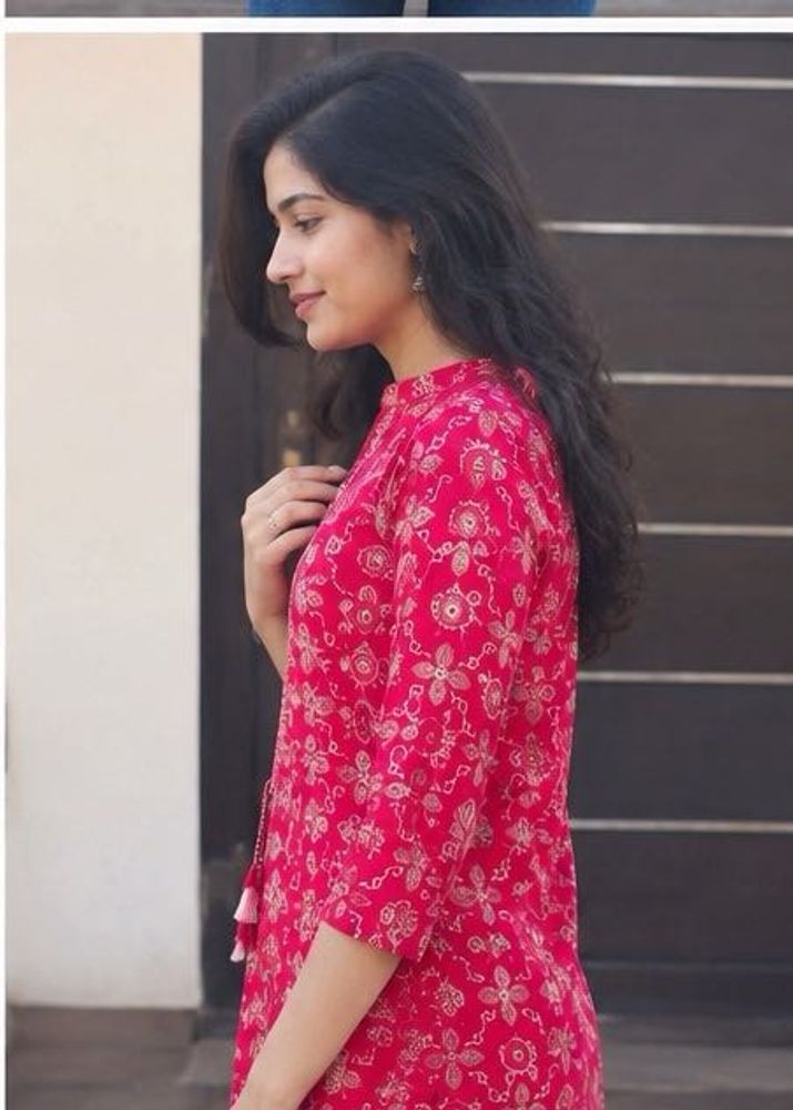 Vibrant Pink Floral Print Kurta