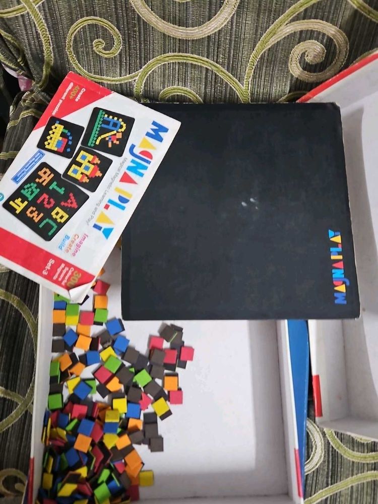 Magnaplay Magnetic Building Toy
