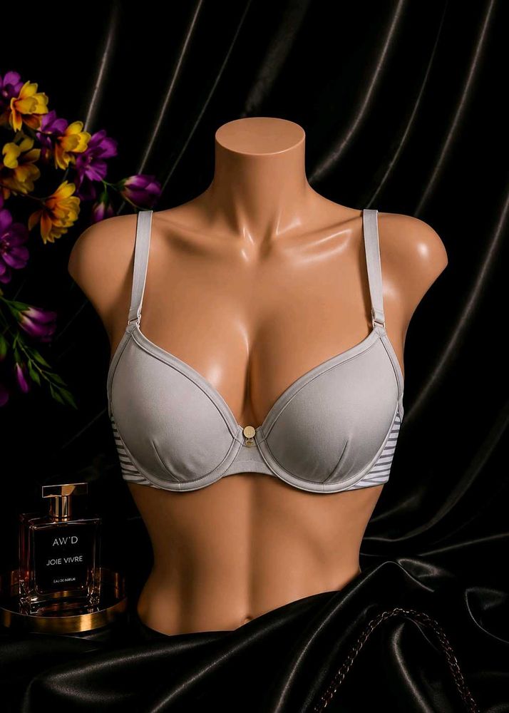 🇳🇿💫🎀Comfortable Light Grey Striped Bra