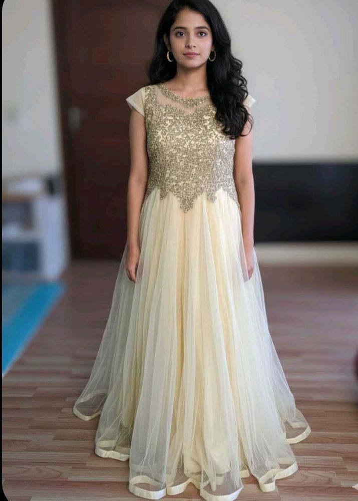 Elegant Cream &amp; Gold Ethnic Gown