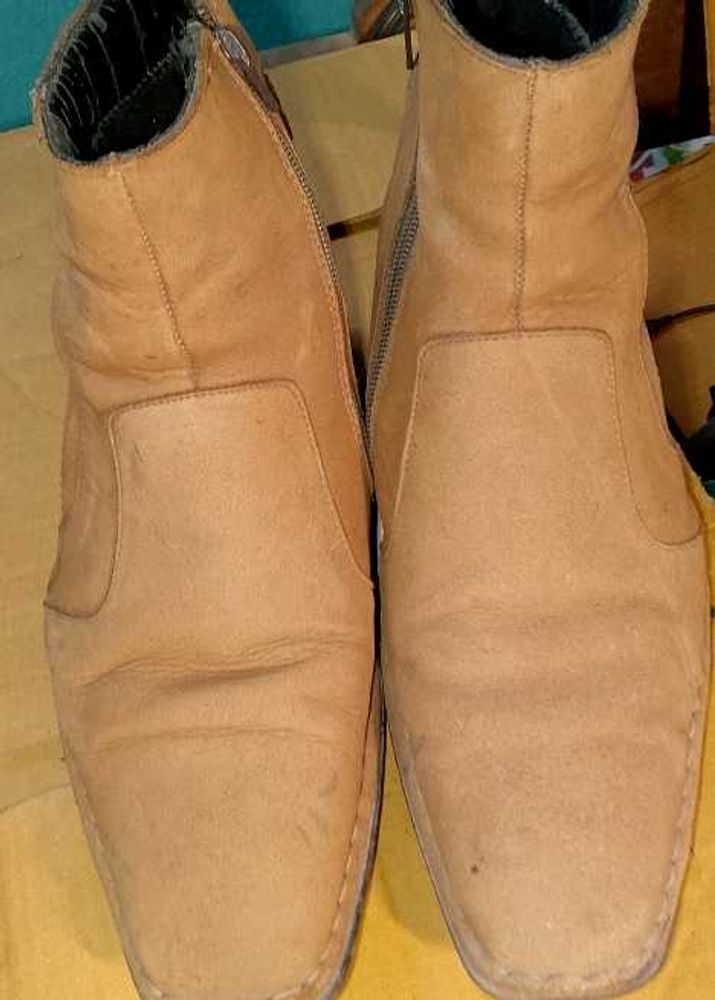 “Men Brown Ankle Boots – Used, Good Condition”
