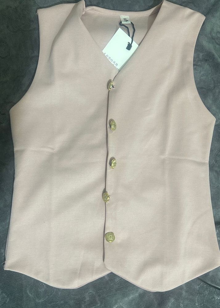 Elegant Sleeveless Blazer