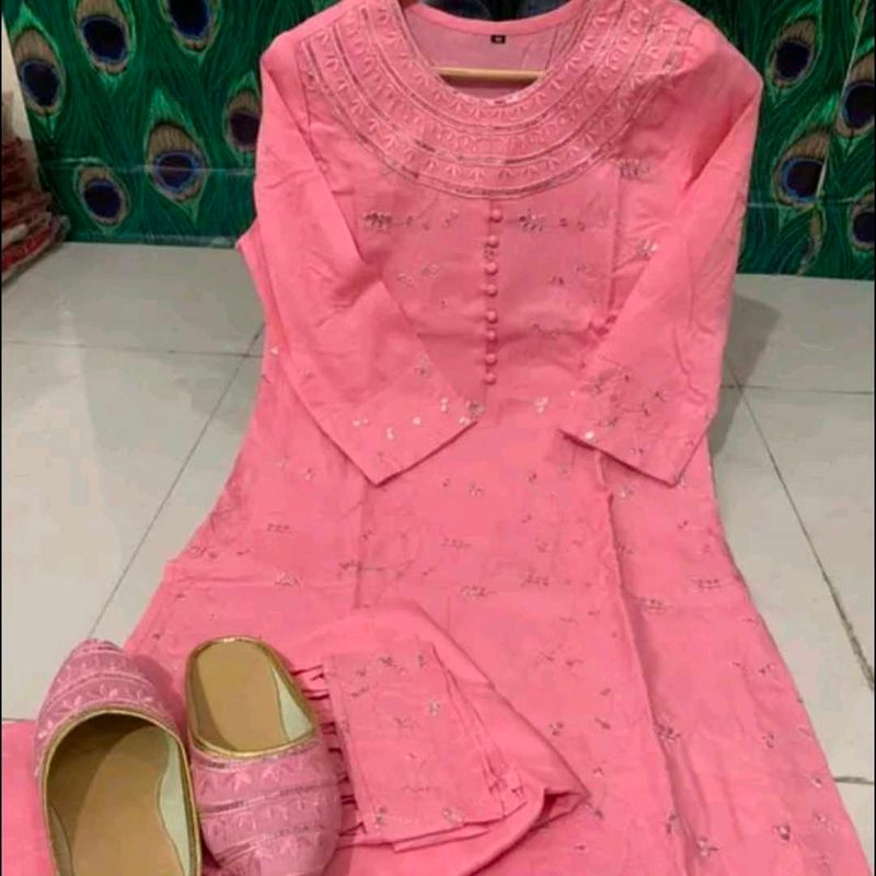 Pink Embroidered Kurta Set with Dupatta &amp; Juttis