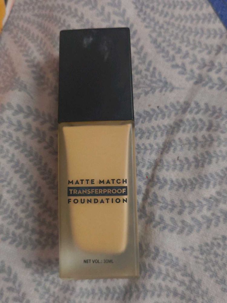 Matte Match Transferproof Foundation