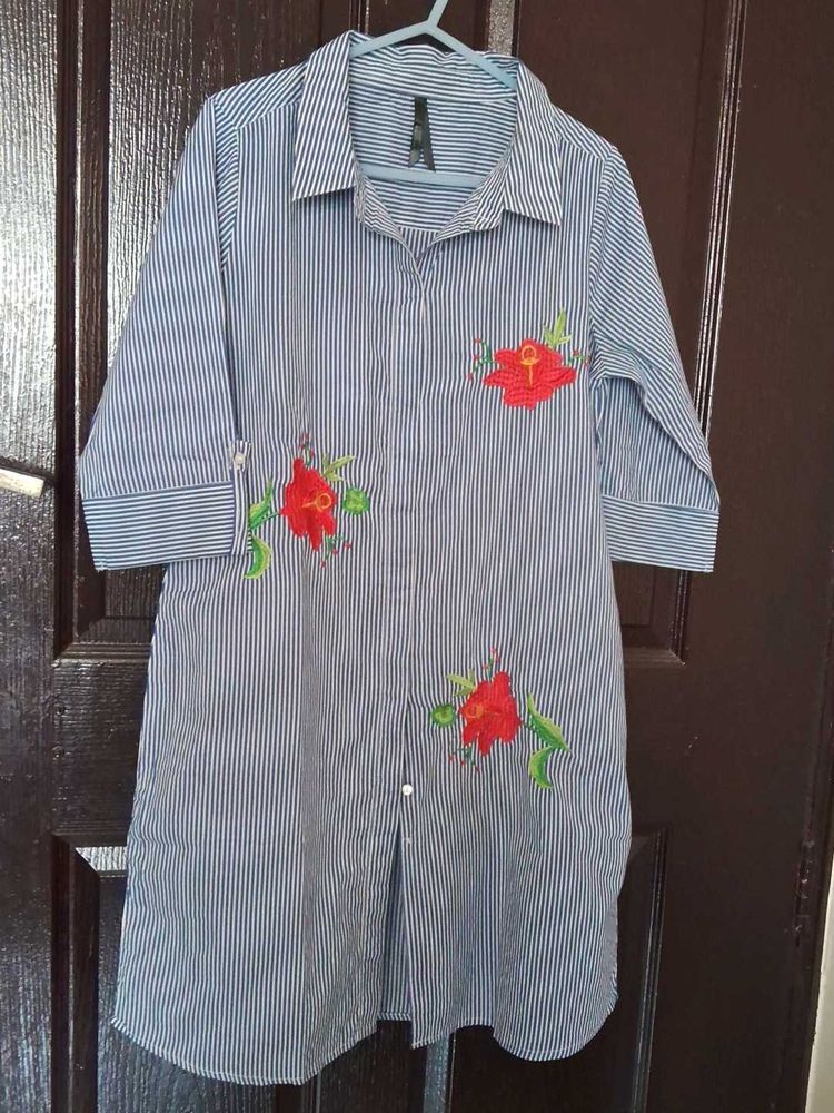 Striped Kurta with Floral Embroidery