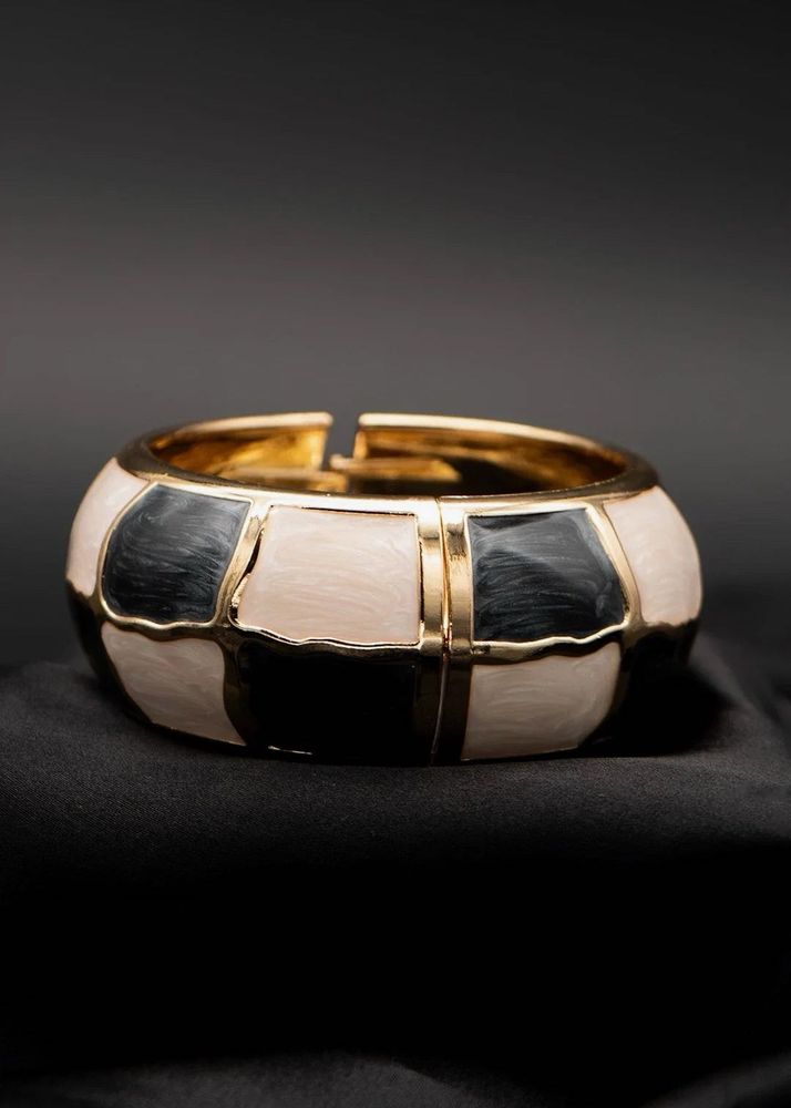 Chic Enamel Bangle Bracelet