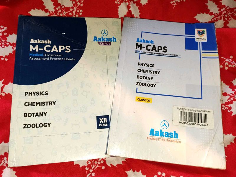 Aakash M-CAPS Class XI &amp; XII