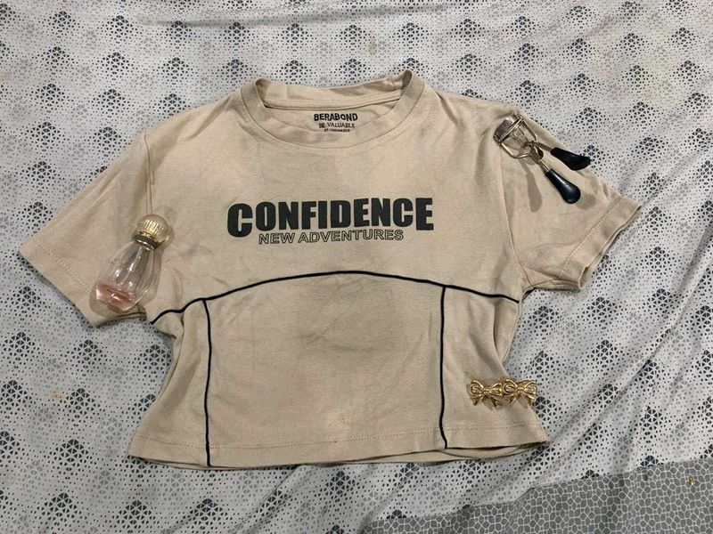 Beige Graphic T-Shirt y2k