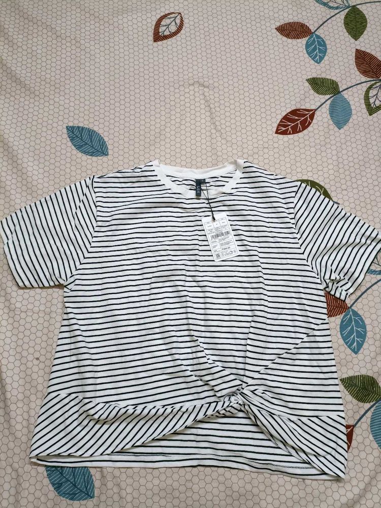 Striped Twist-Knot T-Shirt