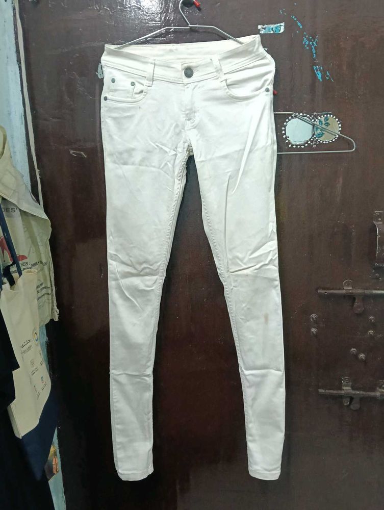 white jeans