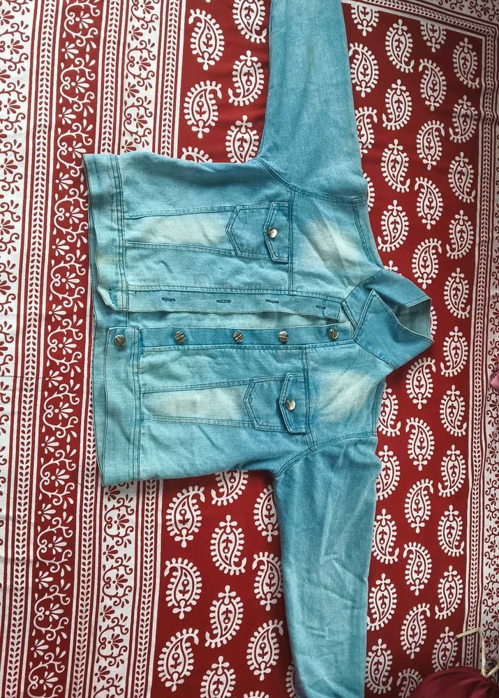Light Wash Denim Jacket unisex