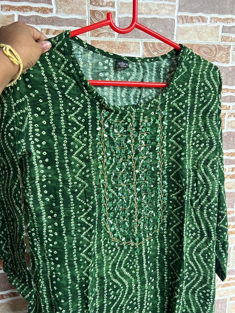 Bandhani Kurtha