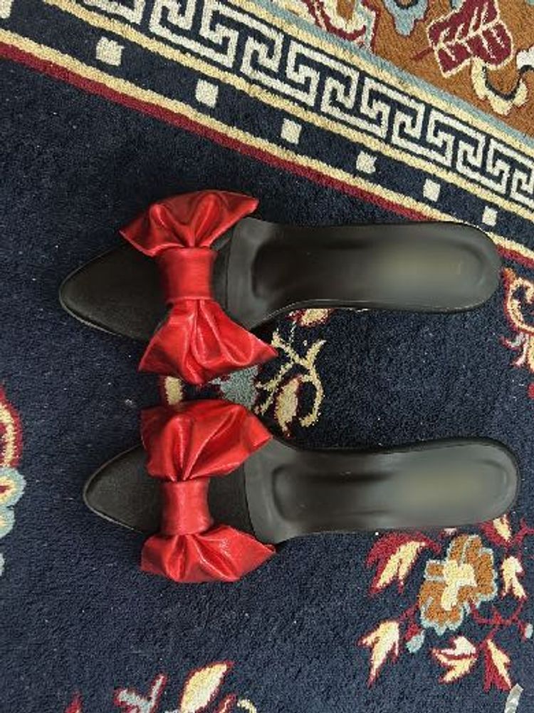 Elegant Red Bow Heels