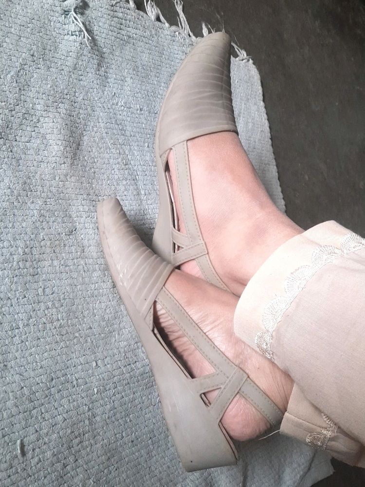 Bellies In Good Condition Size 37
