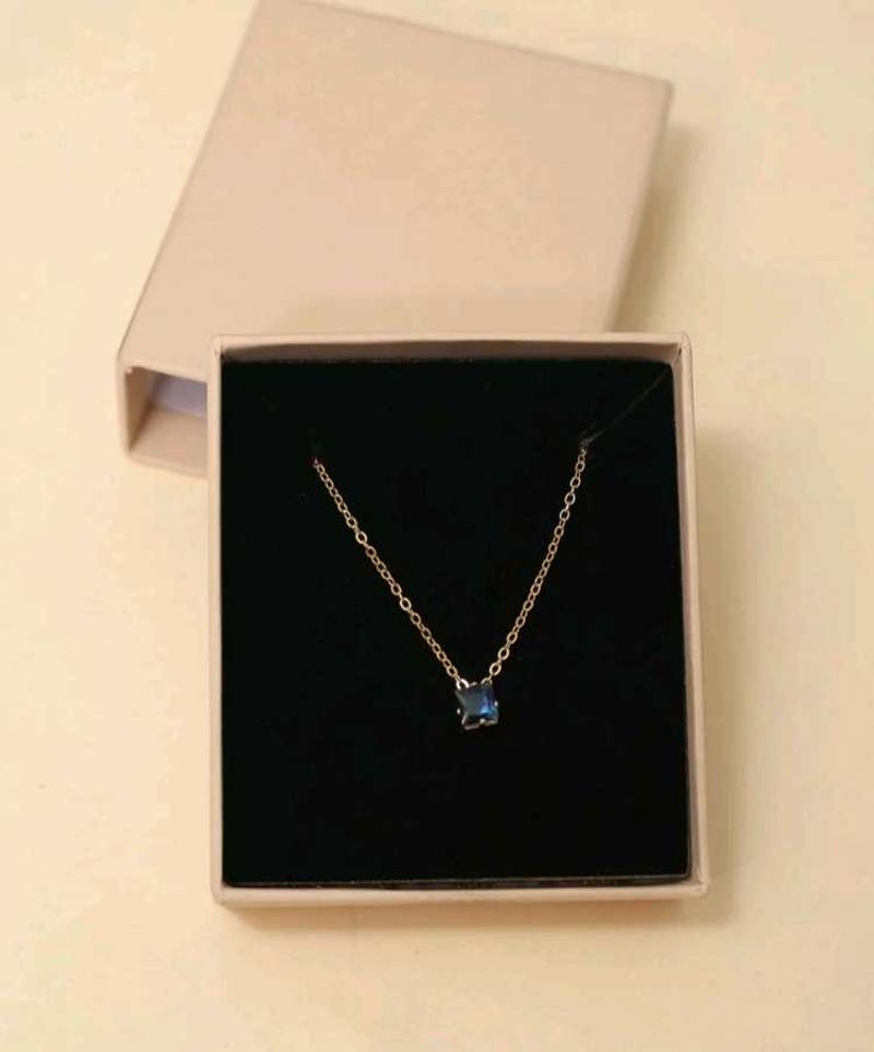 Elegant Blue Gemstone Necklace
