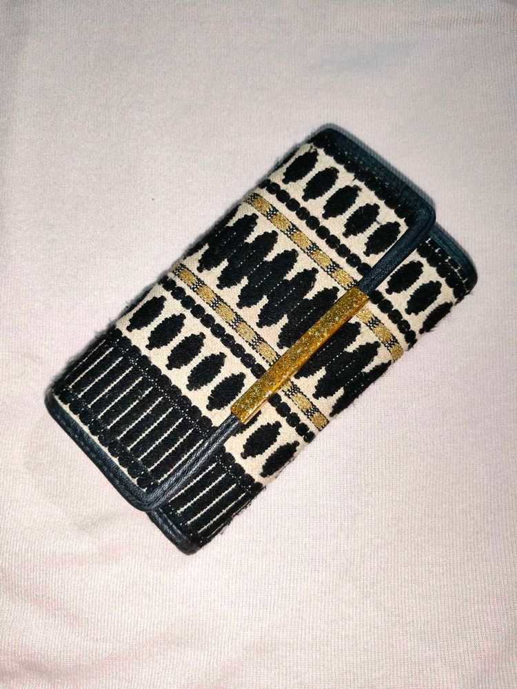 Black N Cream Clutch