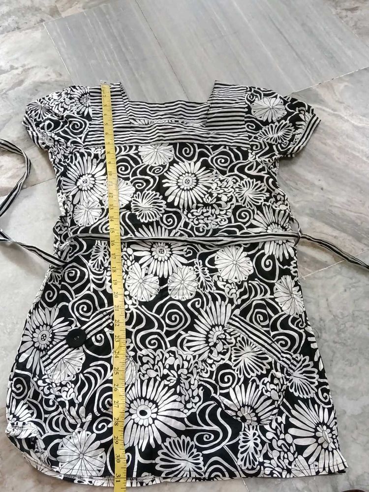 Black &amp; White Floral Print Kurta