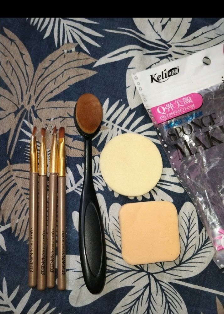 Brushes &amp; puff Combo❤️