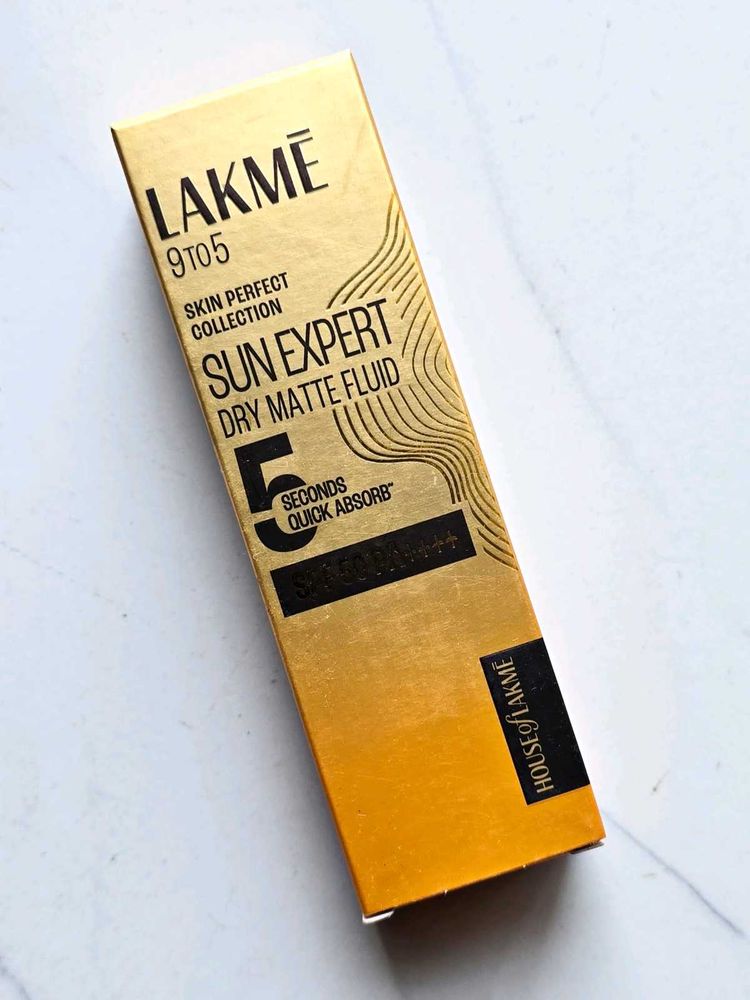 Lakme Sun Expert Dry Matte Fluid SPF 50