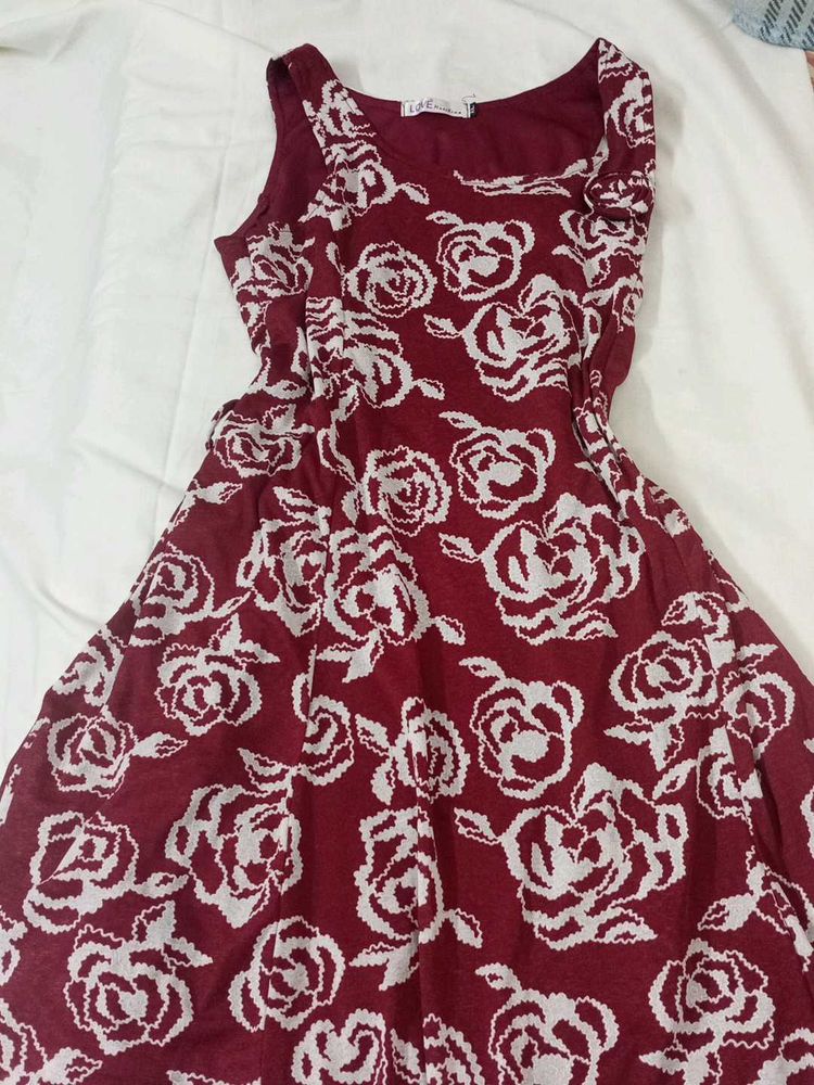 maroon midi dress with white floral prints
