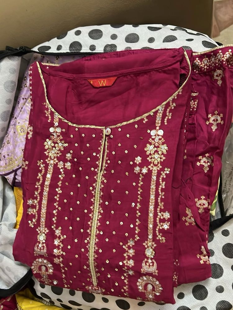 Elegant Embroidered Kurta Set