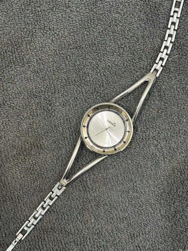 Elegant Women's Watch