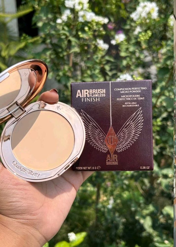 Charlotte Tilbury Airbrush Flawless Finish Powder