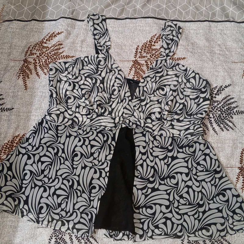 Patterned Top