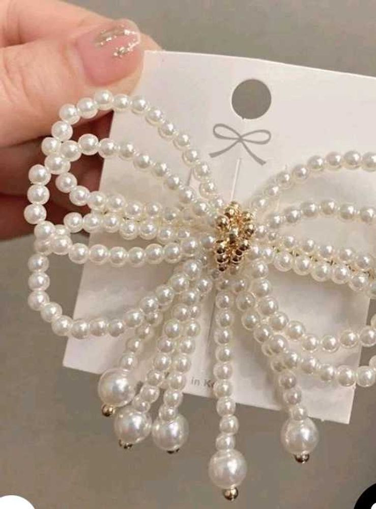 Pearl Bow Hair Clips..