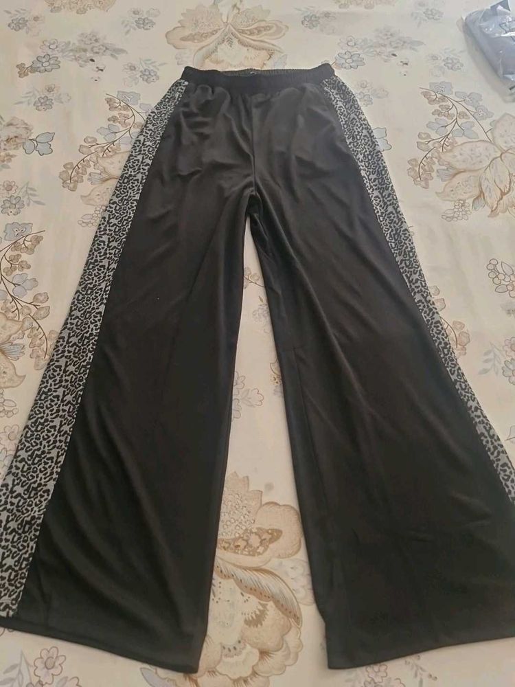 Stylish Black Palazzo Pants with Leopard Print