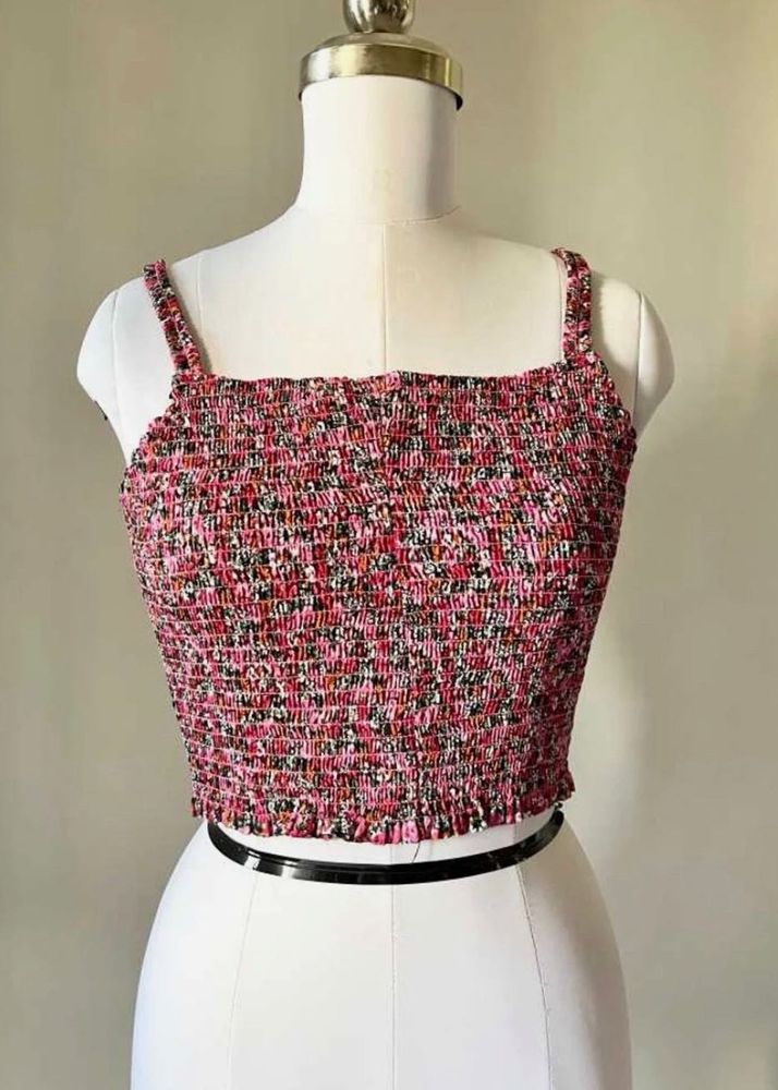 Chic Smocked Floral Crop Top