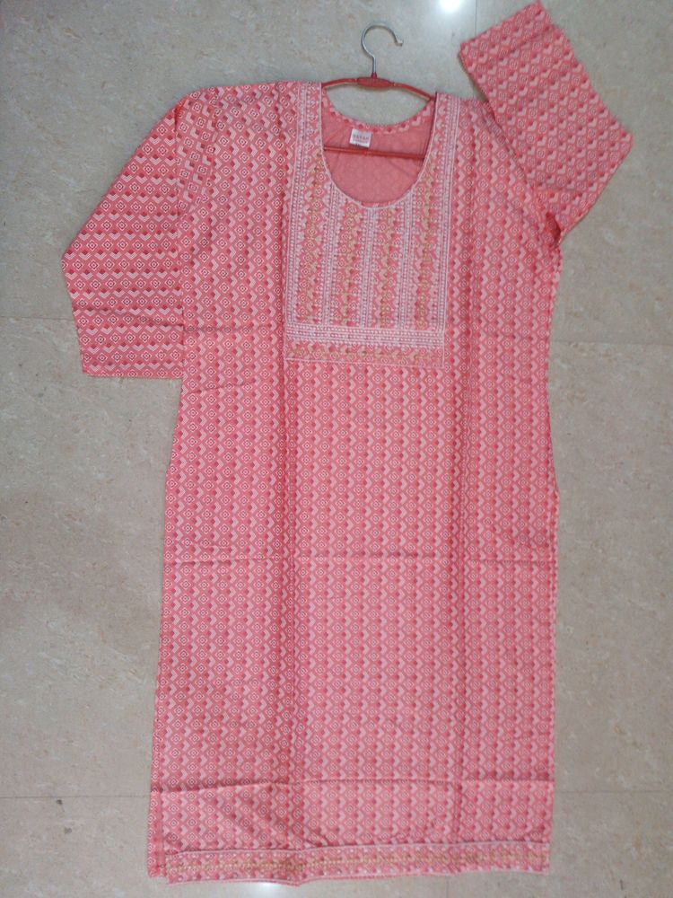 Printed Kurti With Neck Embroidery To Bottom Lace