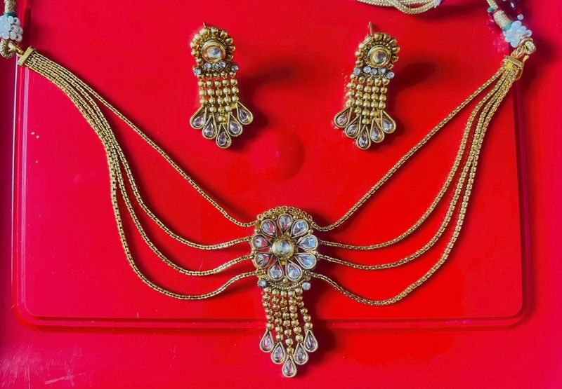 Traditional Jewellery Set