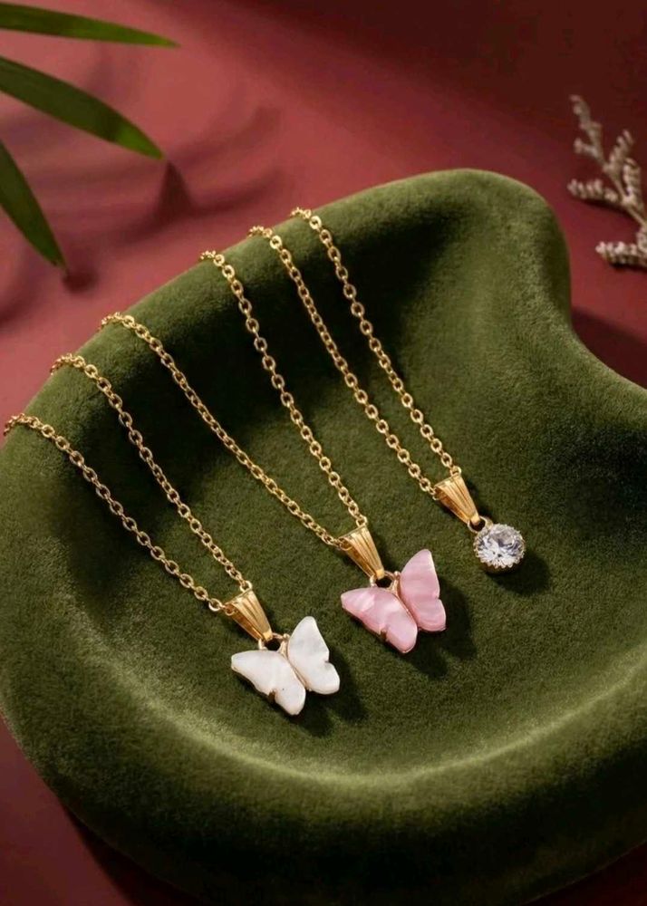 Butterfly Pendant Necklace Set