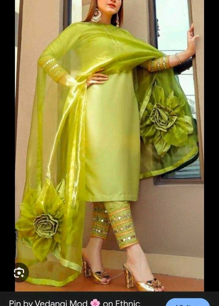 Elegant Green Kurta Set with Dupatta