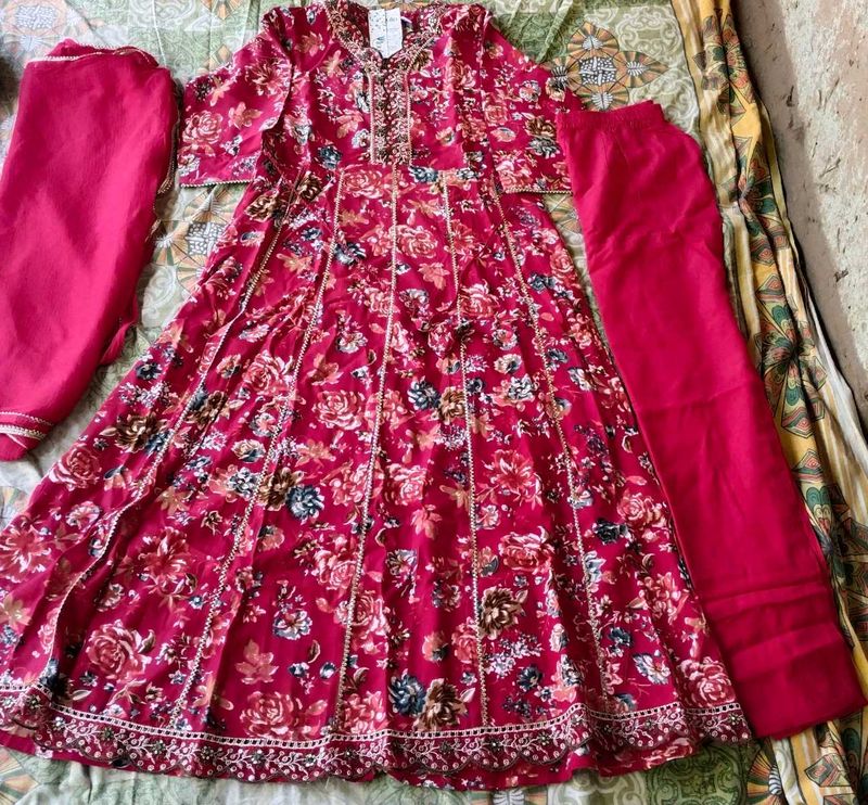 Beautiful Floral Kurta Set