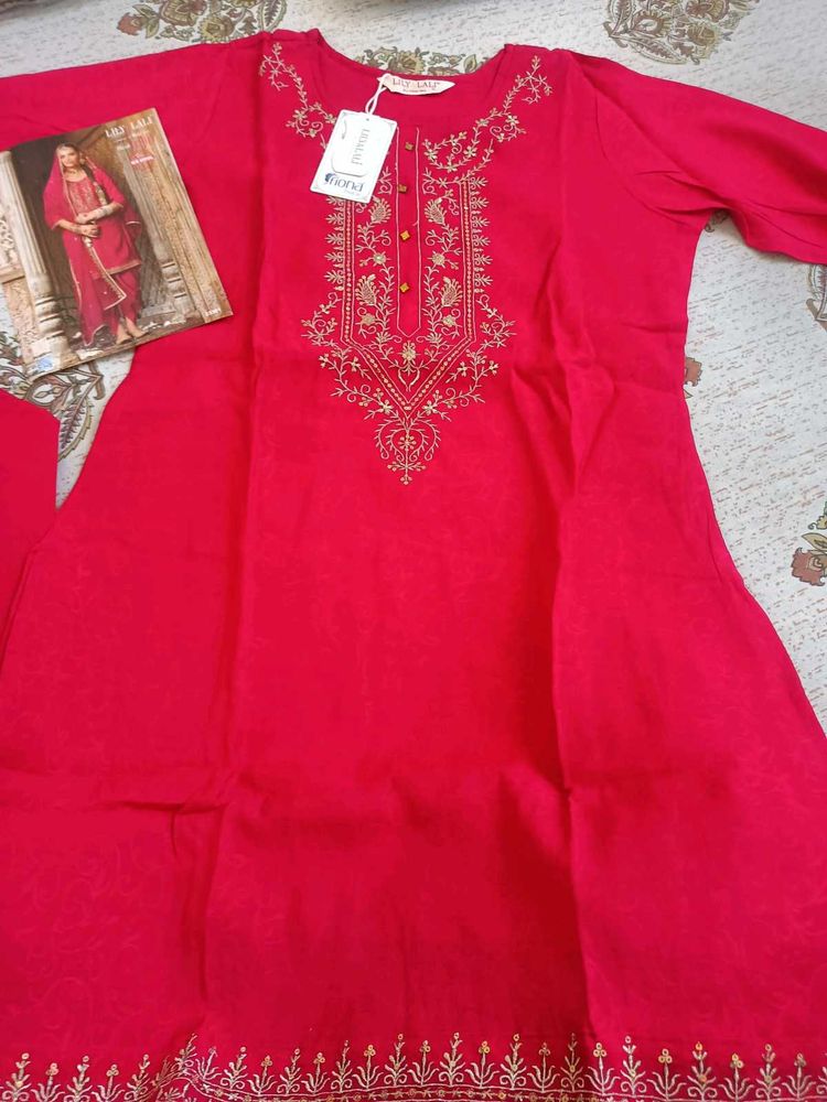 Elegant Embroidered Kurta Set